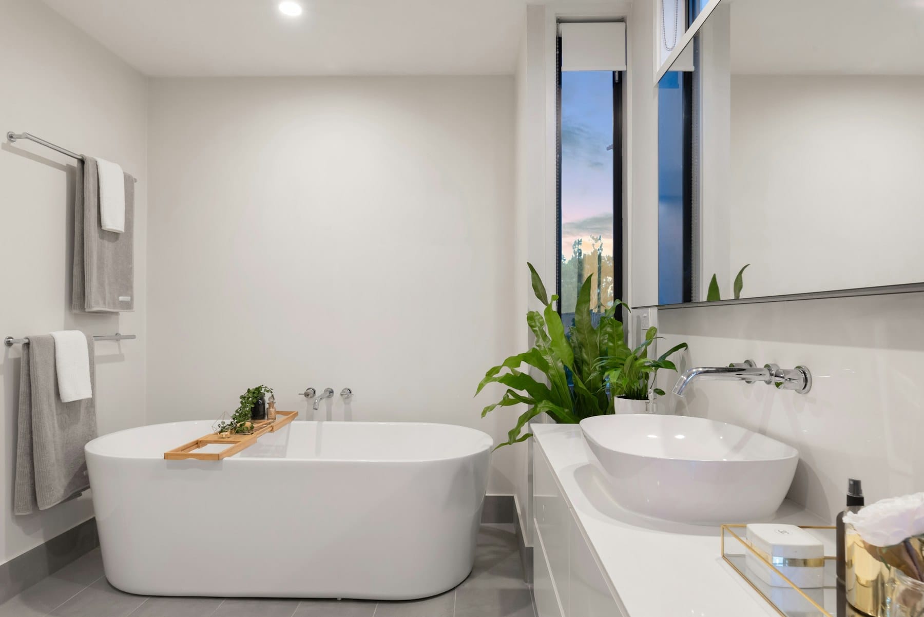 Nakheel Villa: the principal bathroom on completion