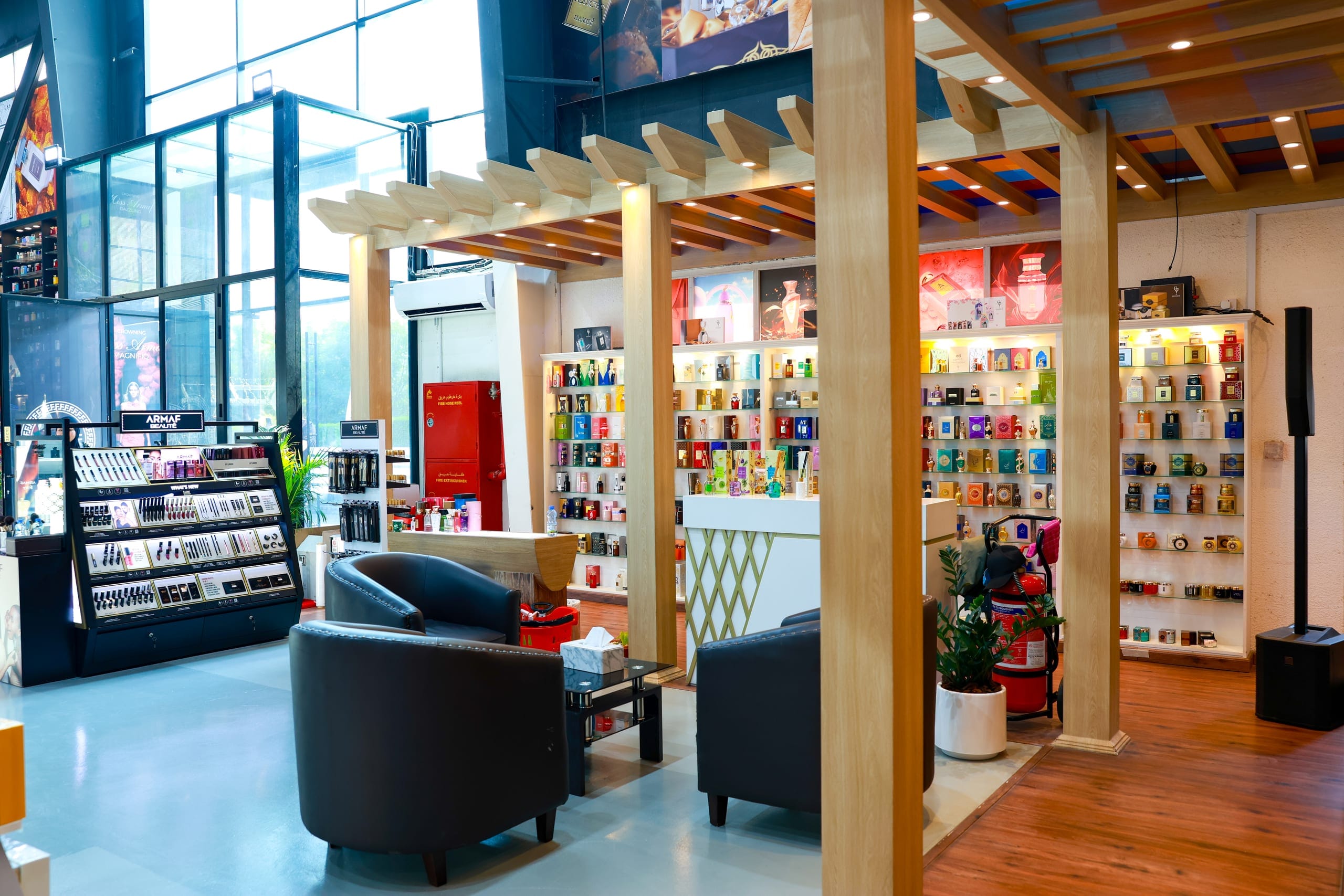 Retail Store Fit-Out — project photograph 3